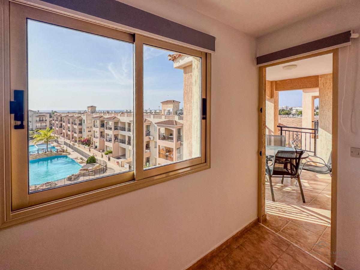 Royal Seacrest Crown-Jewel, 2B, Pools, Sea, Center Paphos Exterior foto